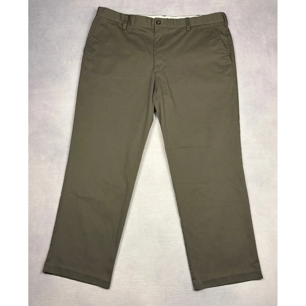Dockers Classic Fit Mens Chino Pants Olive Green 40x30 Flat Front Trousers